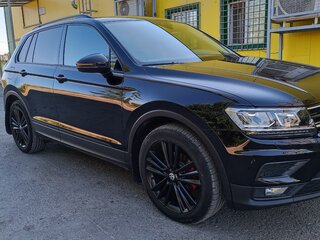 2019 Volkswagen Tiguan II, чёрный, 2650000 рублей, вид 5