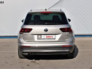 2017 Volkswagen Tiguan II, серебристый, 3053000 рублей, вид 5