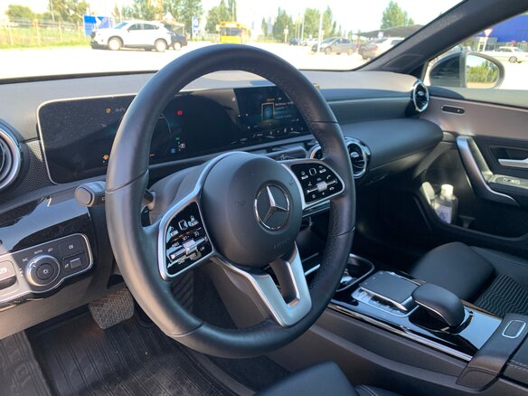 2019 Mercedes-Benz A-Класс 200 IV (W177), чёрный, 3400000 рублей - вид 13