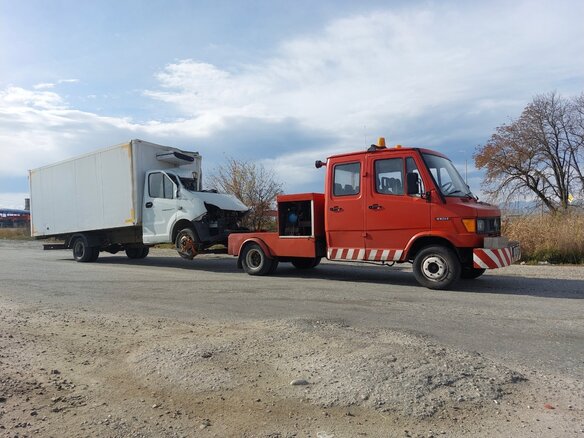 1991 Mercedes-Benz T1, красный, 1400000 рублей - вид 9