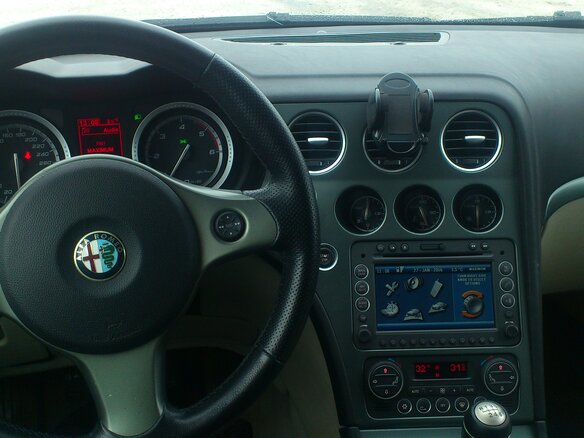 2008 Alfa Romeo 159, пурпурный - вид 6