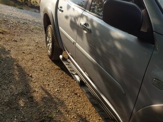 2013 Mitsubishi L200 IV, серебристый, 1450000 рублей, вид 2
