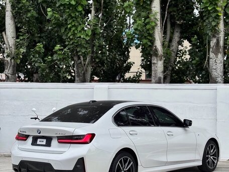 2024 BMW 3 серии 320i VII (G2x) Рестайлинг, белый, 3170000 рублей, вид 4