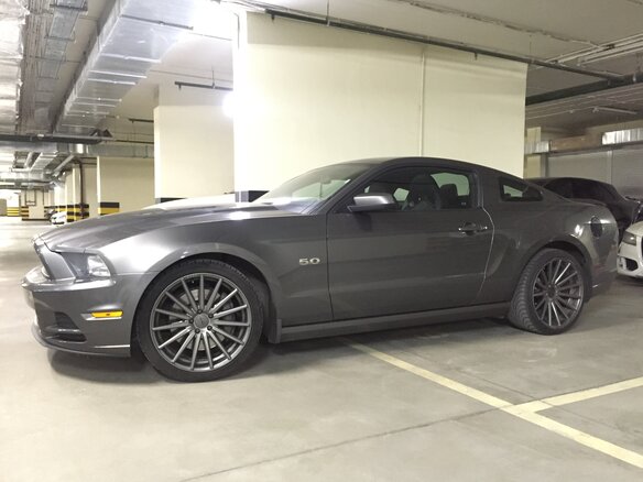 2013 Ford Mustang V Рестайлинг, серый