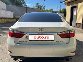 2015 Lexus ES 250 VI, белый, 2150000 рублей, вид 3
