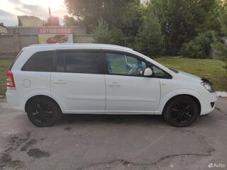 2013 Opel Zafira B Рестайлинг, белый, 1120000 рублей, вид 2