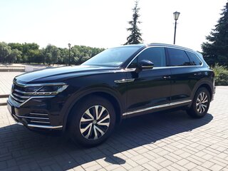 2020 Volkswagen Touareg III, чёрный, 7800000 рублей, вид 3