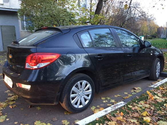 2012 Chevrolet Cruze I, чёрный, 640000 рублей - вид 2