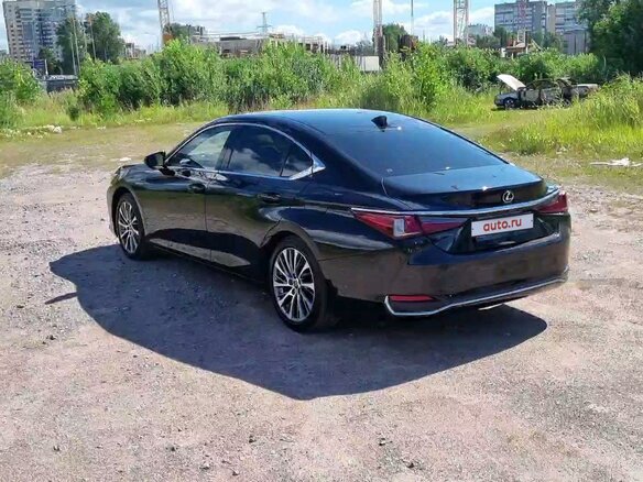 2020 Lexus ES 250 VII, чёрный, 3800000 рублей - вид 8