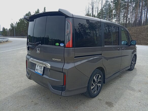 2020 Honda Stepwgn Spada V Рестайлинг, серый, 2325000 рублей - вид 5