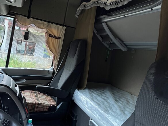 2016 DAF XF 105, белый, 4000000 рублей - вид 5