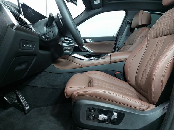 2026 BMW X6 40i III (G06) Рестайлинг, серый, 15600000 рублей - вид 23