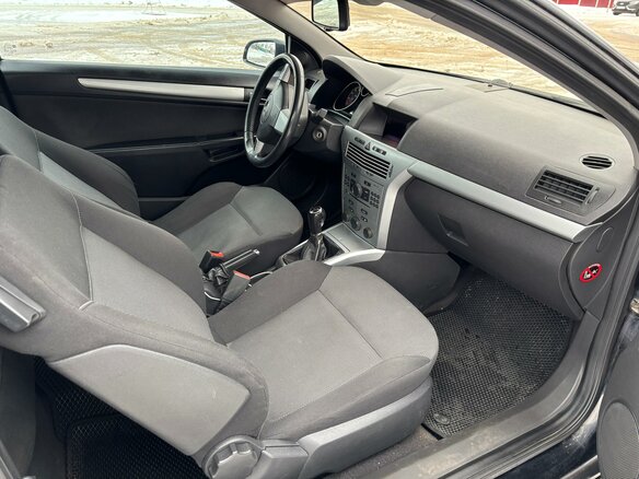 2010 Opel Astra GTC H Рестайлинг, чёрный, 535000 рублей - вид 6