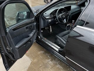 2012 Mercedes-Benz E-Класс 300 IV (W212, S212, C207), чёрный, 1800000 рублей, вид 5