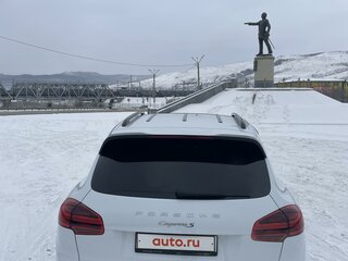 2014 Porsche Cayenne S II Рестайлинг (958), белый, 3300000 рублей, вид 5