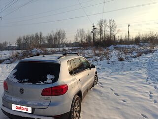2012 Volkswagen Tiguan I Рестайлинг, серебристый, 1679000 рублей, вид 3