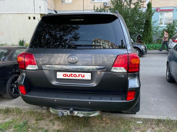 2012 Toyota Land Cruiser 200 Series Рестайлинг 1, серый, 4350000 рублей - вид 9
