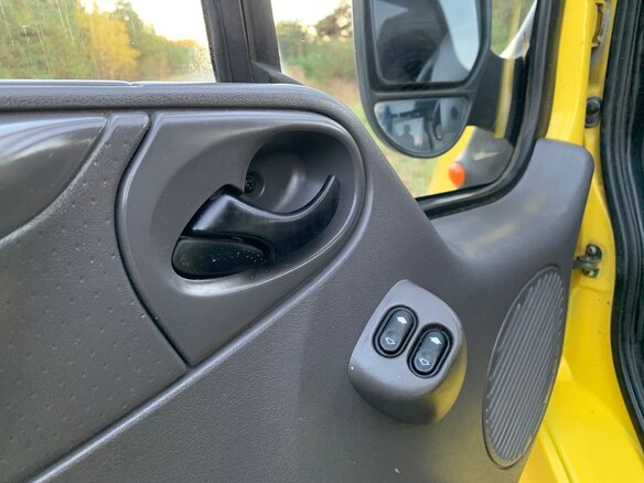 2003 Ford Transit, жёлтый, 760000 рублей - вид 15