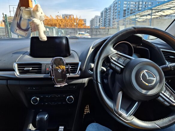 2017 Mazda Axela III Рестайлинг, серый, 1550000 рублей - вид 6
