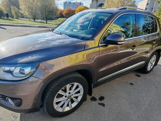 2014 Volkswagen Tiguan I Рестайлинг, коричневый, 1490000 рублей, вид 2