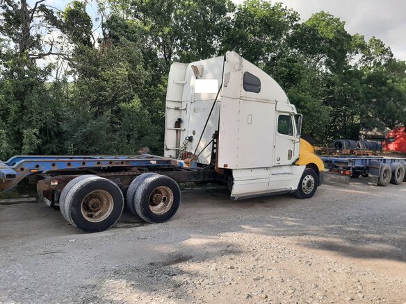 2002 Freightliner Columbia, белый, 950000 рублей - вид 7