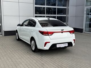 2018 Kia Rio IV, белый, 845000 рублей, вид 5