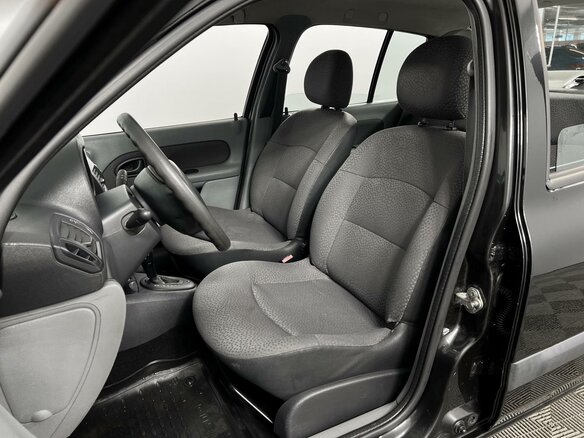 2007 Renault Symbol I Рестайлинг 2, чёрный, 389900 рублей - вид 9
