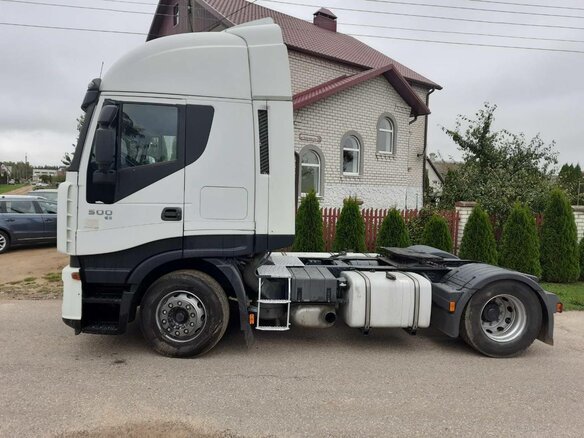 2011 Iveco Stralis, белый, 3650000 рублей - вид 1