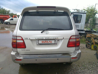1999 Toyota Land Cruiser 100 Series, серебристый, 2000000 рублей, вид 2