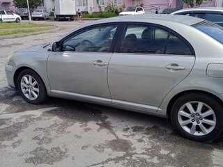 2008 Toyota Avensis II Рестайлинг, серебристый, 900000 рублей, вид 5