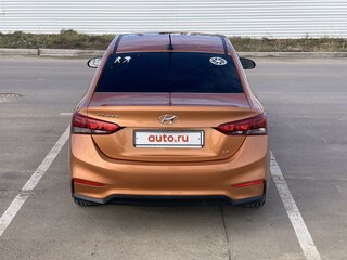 2017 Hyundai Solaris II, оранжевый, 1100000 рублей, вид 4
