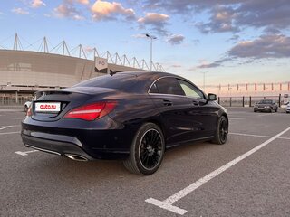 2018 Mercedes-Benz CLA 200 I (C117, X117) Рестайлинг, синий, 2050000 рублей, вид 3