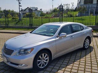 2007 Lexus LS 460 IV, серебристый, 980000 рублей, вид 1