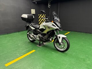 2017 Honda NC 750X, белый, 875000 рублей, вид 3