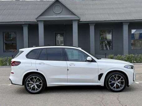 2025 BMW X5 40i IV (G05/G18) Рестайлинг, белый, 12290000 рублей, вид 4