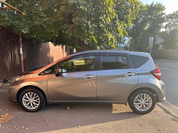 2019 Nissan Note II Рестайлинг, серый, 1180000 рублей - вид 5