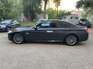 2013 BMW 5 серии 528i xDrive VI (F10/F11/F07) Рестайлинг, серый, 2140000 рублей, вид 4