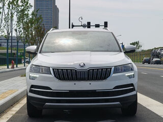 2023 Skoda Karoq DSG7 I, белый, 1540500 рублей, вид 2