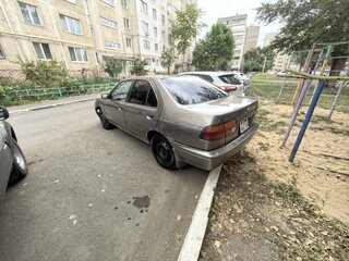 1995 Nissan Sunny B14, коричневый, 150000 рублей, вид 3
