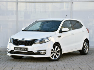 2015 Kia Rio III Рестайлинг, белый, 1015000 рублей, вид 2