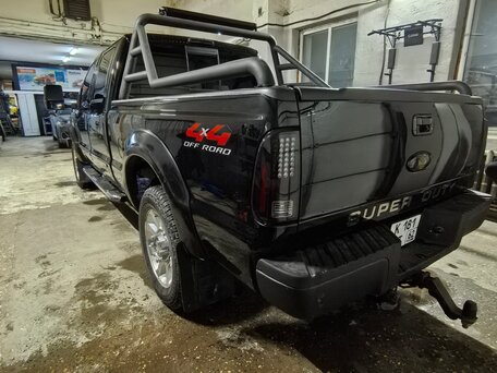 2008 Ford F-250, чёрный, 2550000 рублей, вид 5
