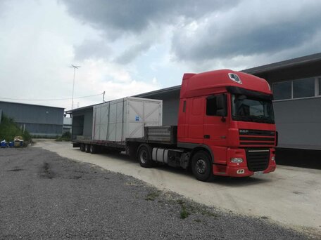 2011 DAF XF 105, пурпурный, 4300000 рублей, вид 1