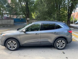 2021 Ford Escape IV, серый, 1750000 рублей, вид 4