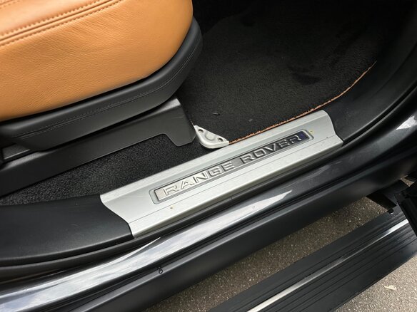 2021 Land Rover Range Rover IV Рестайлинг, серый, 8000000 рублей - вид 15