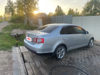 2006 Volkswagen Jetta V, серебристый, 650000 рублей, вид 4