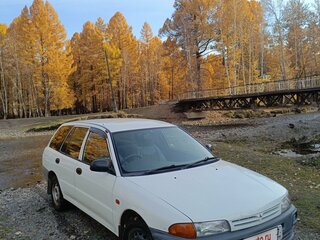 2001 Mitsubishi Libero I Рестайлинг, белый, 299999 рублей, вид 2