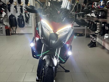 2022 Ducati Multistrada V4, пурпурный, 3150000 рублей, вид 5