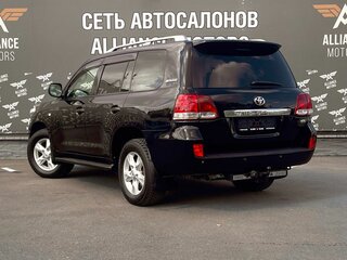 2011 Toyota Land Cruiser 200 Series, чёрный, 2715000 рублей, вид 5