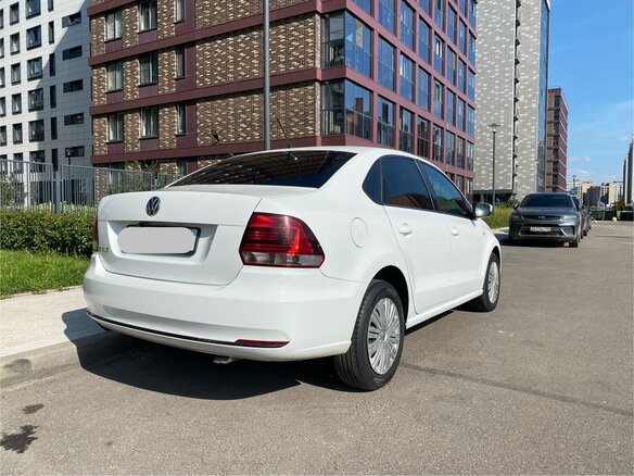 2015 Volkswagen Polo V Рестайлинг, белый, 1099999 рублей - вид 5