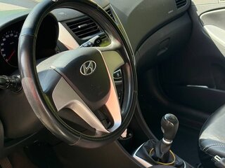 2011 Hyundai Solaris I, серебристый, 400000 рублей, вид 5